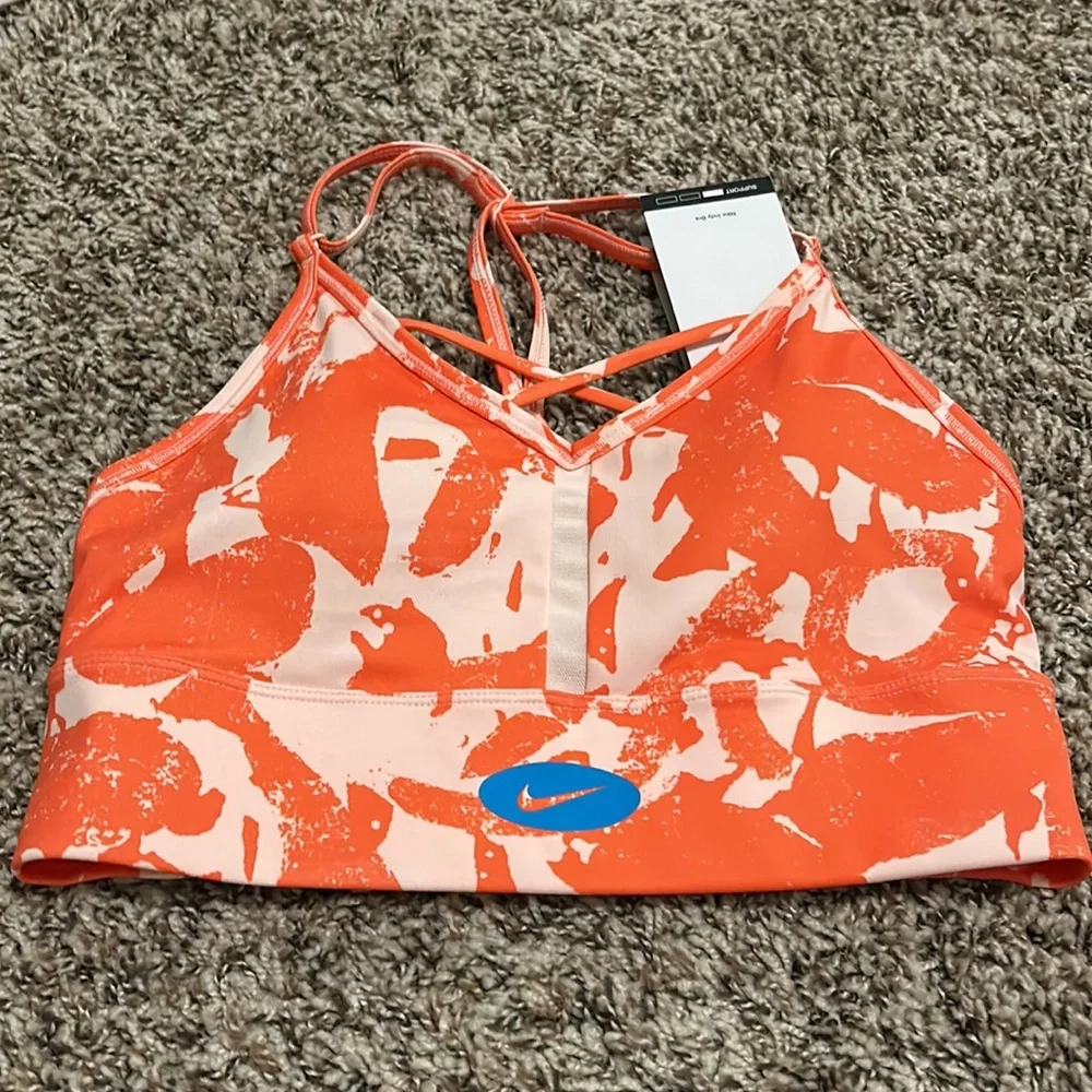 Nike Small Set - Picture 2 of 3